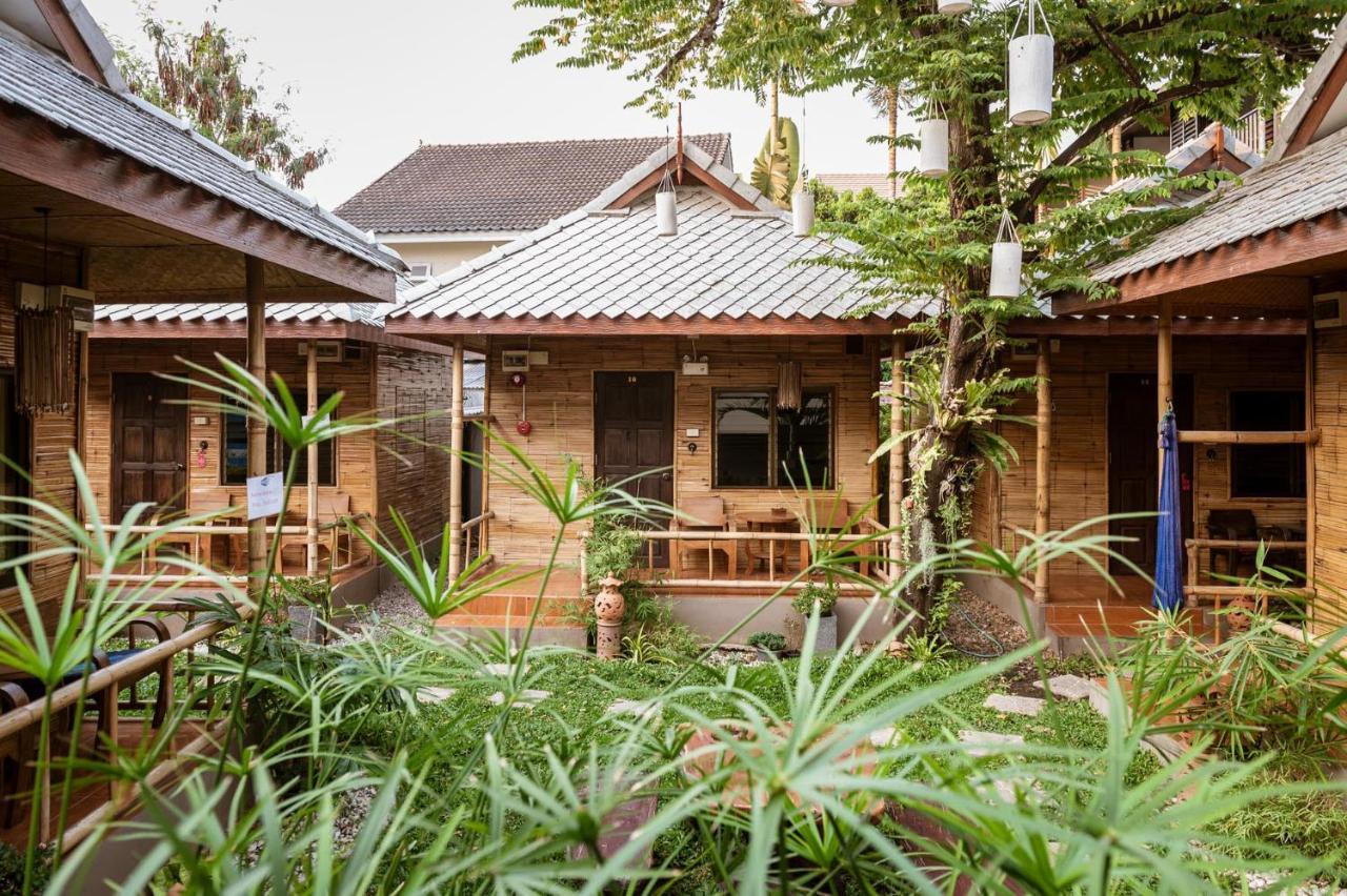 Boutique Hotel & Restaurant, Jaidee Bamboo Huts Τσιάνγκ Μάι Εξωτερικό φωτογραφία